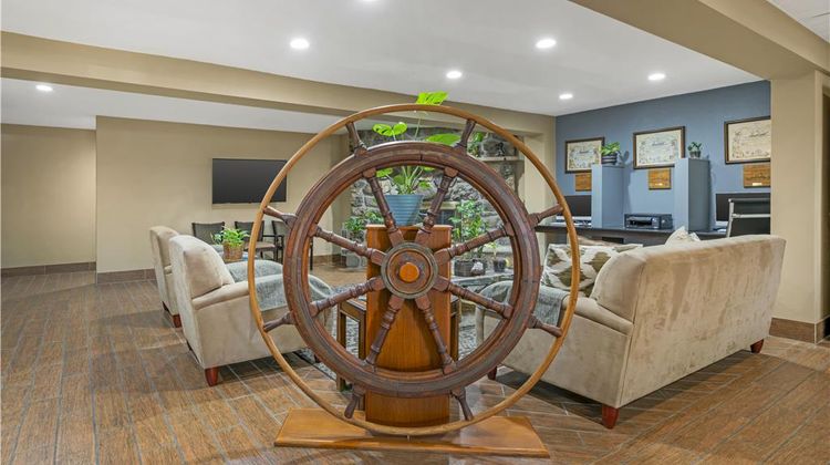 Best Western Maritime Inn Lobby