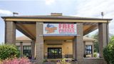 <b>Best Western Ambassador Inn & Suites Exterior</b>. Images powered by <a href="https://iceportal.shijigroup.com/" title="IcePortal" target="_blank">IcePortal</a>.