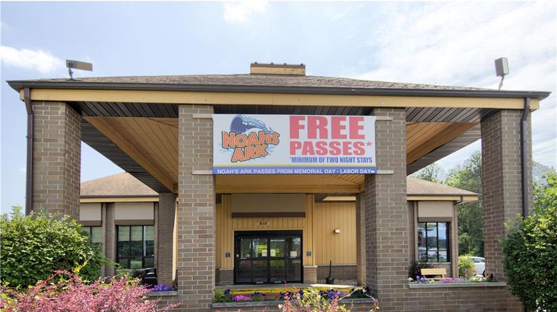 <b>Best Western Ambassador Inn & Suites Exterior</b>. Images powered by <a href="https://iceportal.shijigroup.com/" title="IcePortal" target="_blank">IcePortal</a>.