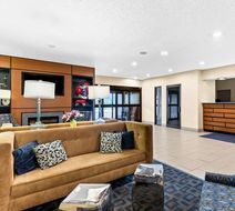 Best Western Baraboo Inn Lobby