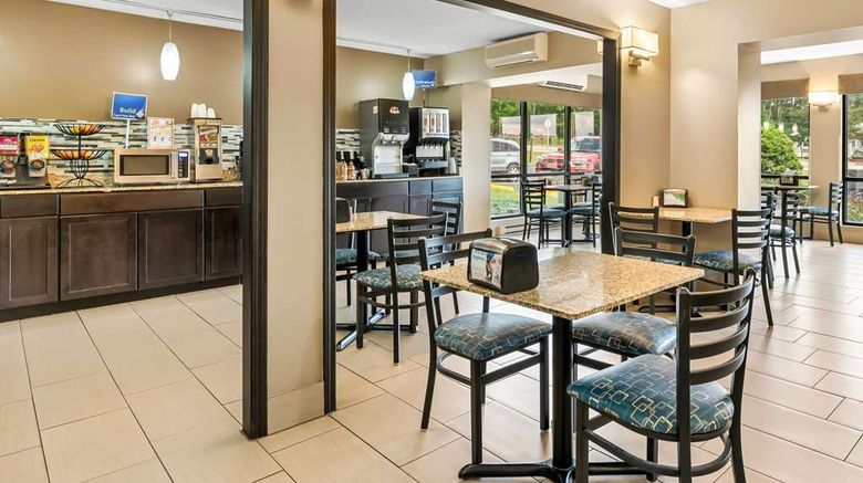 <b>Best Western Baraboo Inn Restaurant</b>. Images powered by <a href="https://iceportal.shijigroup.com/" title="IcePortal" target="_blank">IcePortal</a>.