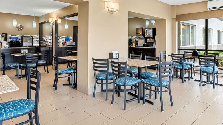 <b>Best Western Baraboo Inn Restaurant</b>. Images powered by <a href="https://iceportal.shijigroup.com/" title="IcePortal" target="_blank">IcePortal</a>.