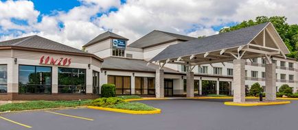 Best Western Baraboo Inn Exterior