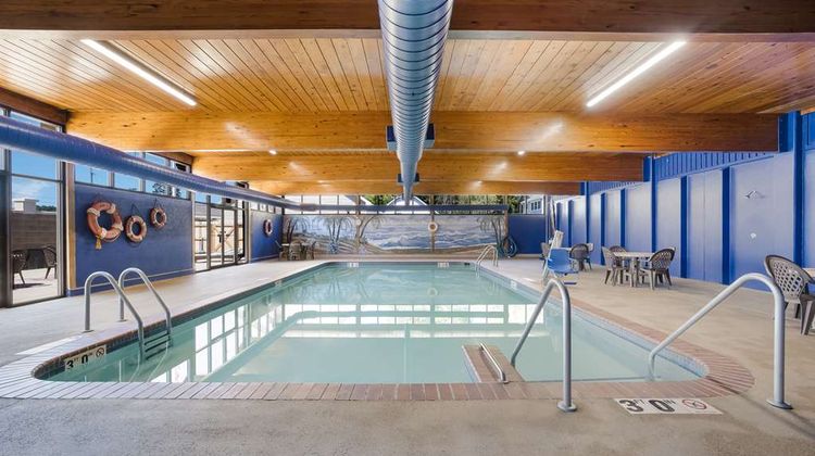 Best Western Riverfront Inn Pool