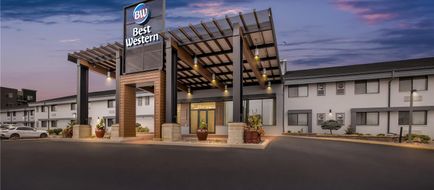 Best Western West Towne Suites Exterior