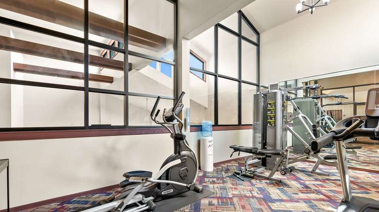 Best Western West Towne Suites Health