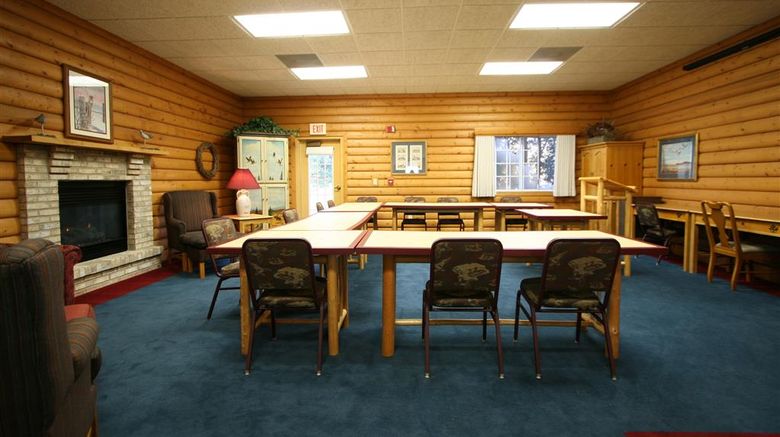 <b>Best Western Dodgeville Inn & Suites Meeting</b>. Images powered by <a href="https://iceportal.shijigroup.com/" title="IcePortal" target="_blank">IcePortal</a>.