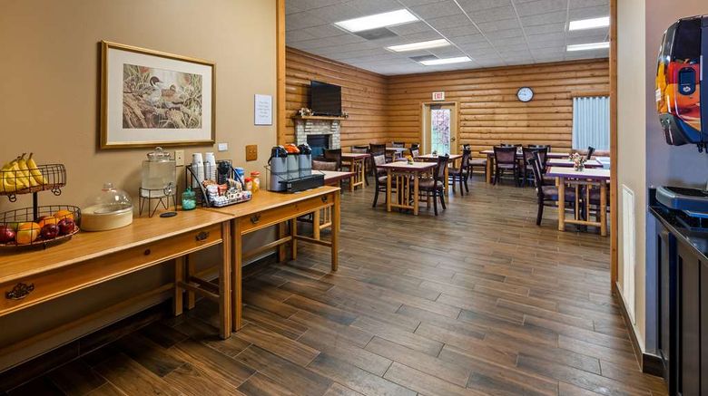 <b>Best Western Dodgeville Inn & Suites Restaurant</b>. Images powered by <a href="https://iceportal.shijigroup.com/" title="IcePortal" target="_blank">IcePortal</a>.