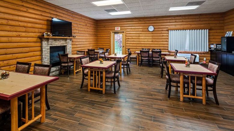 <b>Best Western Dodgeville Inn & Suites Restaurant</b>. Images powered by <a href="https://iceportal.shijigroup.com/" title="IcePortal" target="_blank">IcePortal</a>.