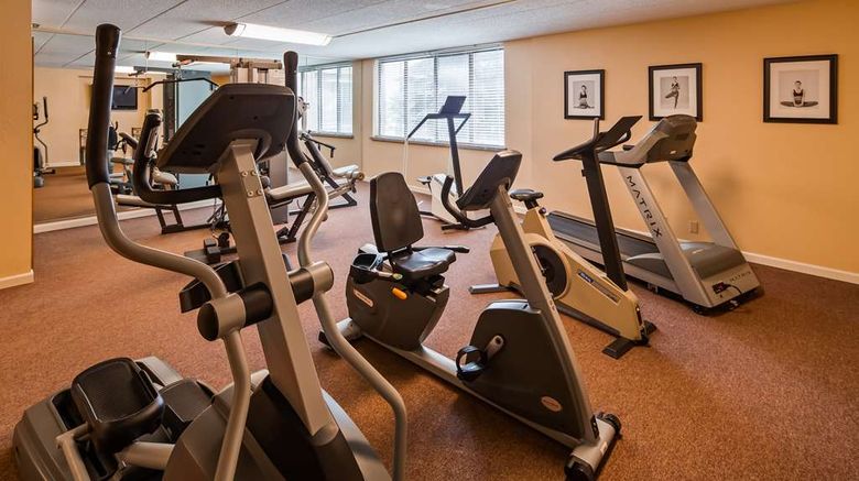 <b>Best Western East Towne Suites Health</b>. Images powered by <a href="https://iceportal.shijigroup.com/" title="IcePortal" target="_blank">IcePortal</a>.
