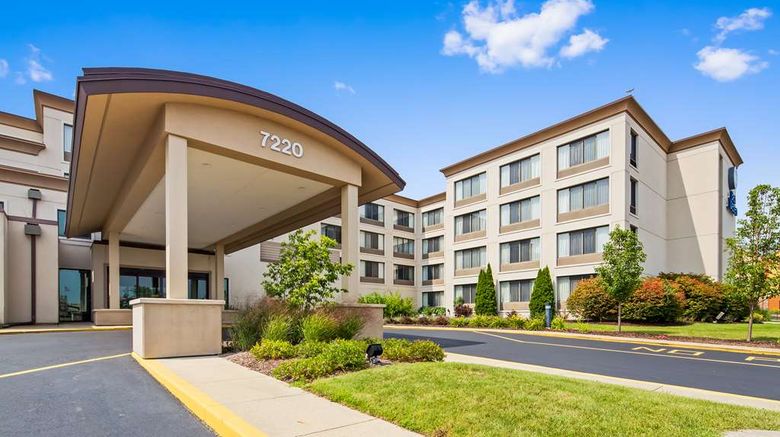 <b>Best Western Executive Inn Exterior</b>. Images powered by <a href="https://iceportal.shijigroup.com/" title="IcePortal" target="_blank">IcePortal</a>.