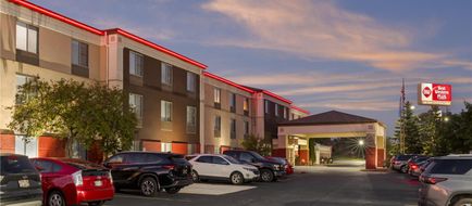 Best Western Plus Conference Center Exterior