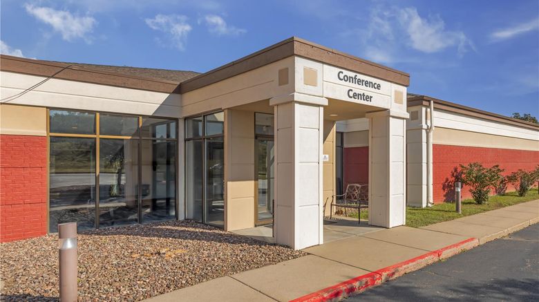 <b>Best Western Plus Conference Center Exterior</b>. Images powered by <a href="https://iceportal.shijigroup.com/" title="IcePortal" target="_blank">IcePortal</a>.