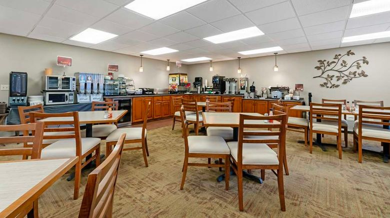 <b>Best Western Plus Concord Inn Restaurant</b>. Images powered by <a href="https://iceportal.shijigroup.com/" title="IcePortal" target="_blank">IcePortal</a>.