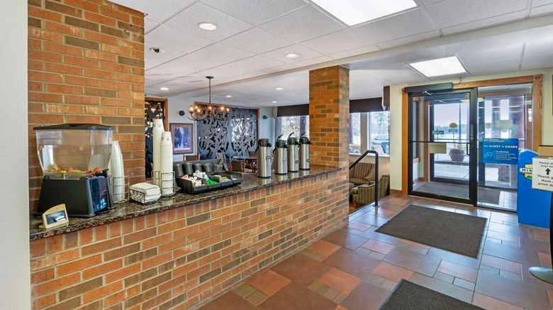 <b>Best Western Plus Concord Inn Lobby</b>. Images powered by <a href="https://iceportal.shijigroup.com/" title="IcePortal" target="_blank">IcePortal</a>.