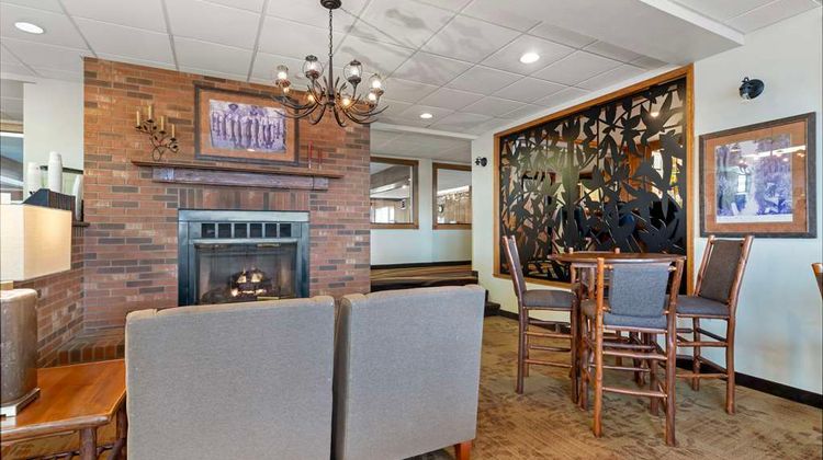Best Western Plus Concord Inn Lobby