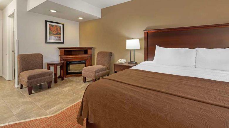 <b>Best Western Plus Concord Inn Room</b>. Images powered by <a href="https://iceportal.shijigroup.com/" title="IcePortal" target="_blank">IcePortal</a>.