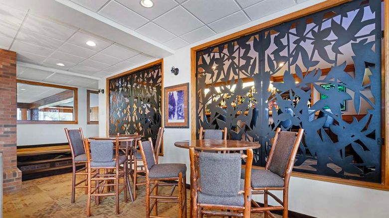 <b>Best Western Plus Concord Inn Lobby</b>. Images powered by <a href="https://iceportal.shijigroup.com/" title="IcePortal" target="_blank">IcePortal</a>.