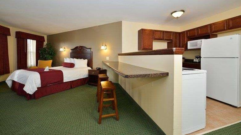 <b>Best Western The Hotel Chequamegon Suite</b>. Images powered by <a href="https://iceportal.shijigroup.com/" title="IcePortal" target="_blank">IcePortal</a>.