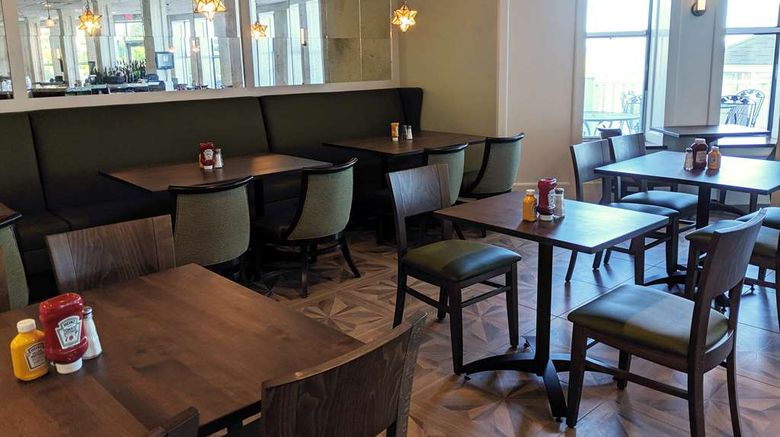<b>Best Western The Hotel Chequamegon Restaurant</b>. Images powered by <a href="https://iceportal.shijigroup.com/" title="IcePortal" target="_blank">IcePortal</a>.