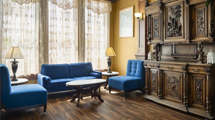Best Western The Hotel Chequamegon Lobby