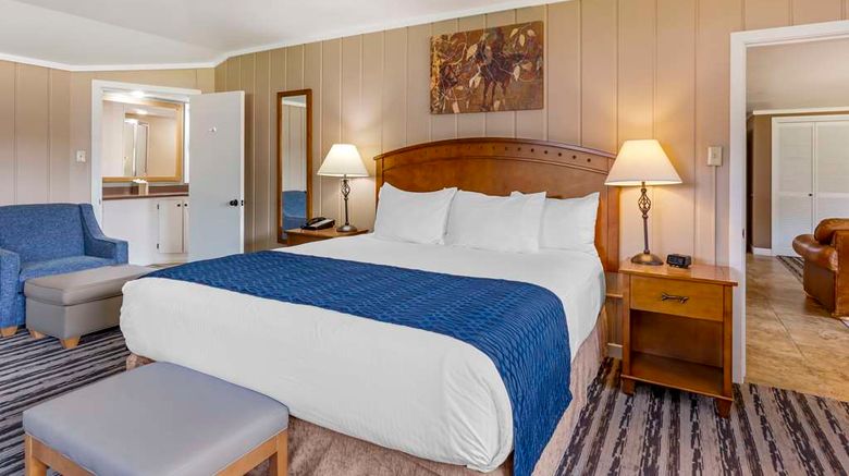<b>Best Western Sunset Inn Room</b>. Images powered by <a href="https://iceportal.shijigroup.com/" title="IcePortal" target="_blank">IcePortal</a>.