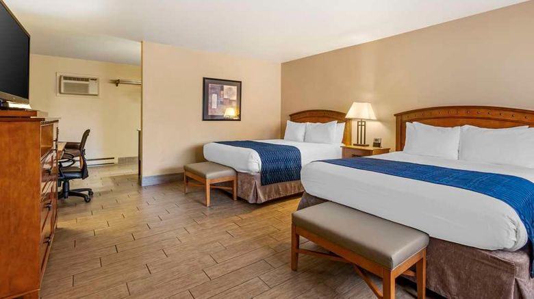 <b>Best Western Sunset Inn Room</b>. Images powered by <a href="https://iceportal.shijigroup.com/" title="IcePortal" target="_blank">IcePortal</a>.