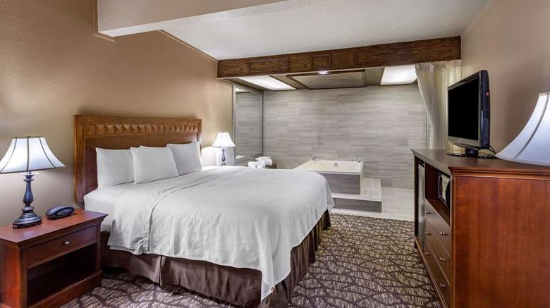 <b>Best Western Dunmar Inn Room</b>. Images powered by <a href="https://iceportal.shijigroup.com/" title="IcePortal" target="_blank">IcePortal</a>.