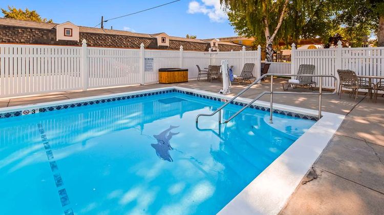 Best Western Pioneer Pool