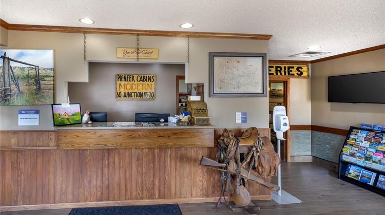 Best Western Pioneer Lobby