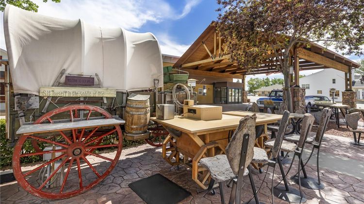 Best Western Pioneer Exterior