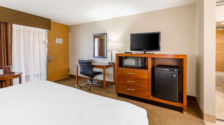 <b>Best Western Cottontree Inn Room</b>. Images powered by <a href="https://iceportal.shijigroup.com/" title="IcePortal" target="_blank">IcePortal</a>.