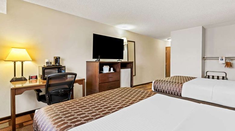 <b>Best Western Tower West Lodge Room</b>. Images powered by <a href="https://iceportal.shijigroup.com/" title="IcePortal" target="_blank">IcePortal</a>.