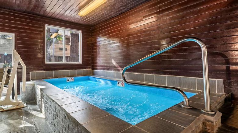 <b>Best Western Tower West Lodge Pool</b>. Images powered by <a href="https://iceportal.shijigroup.com/" title="IcePortal" target="_blank">IcePortal</a>.
