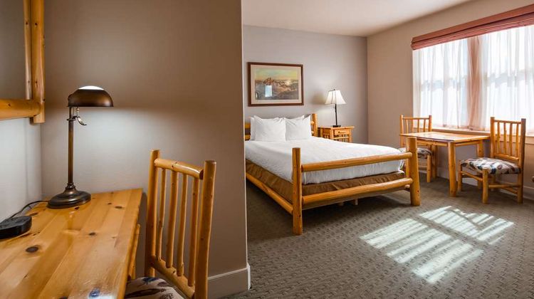 Best Western Plus Plaza Hotel Room