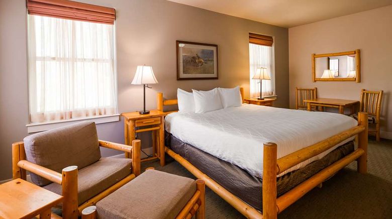 <b>Best Western Plus Plaza Hotel Room</b>. Images powered by <a href="https://iceportal.shijigroup.com/" title="IcePortal" target="_blank">IcePortal</a>.