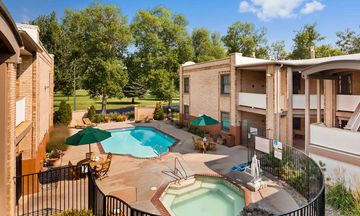 Best Western Plus Plaza Hotel