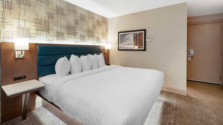 Best Western Plus City Centre Inn Room