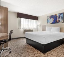 Best Western Airport Inn Room