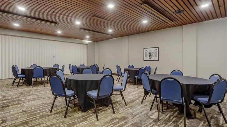 <b>Best Western Cedar Park Inn Meeting</b>. Images powered by <a href="https://iceportal.shijigroup.com/" title="IcePortal" target="_blank">IcePortal</a>.