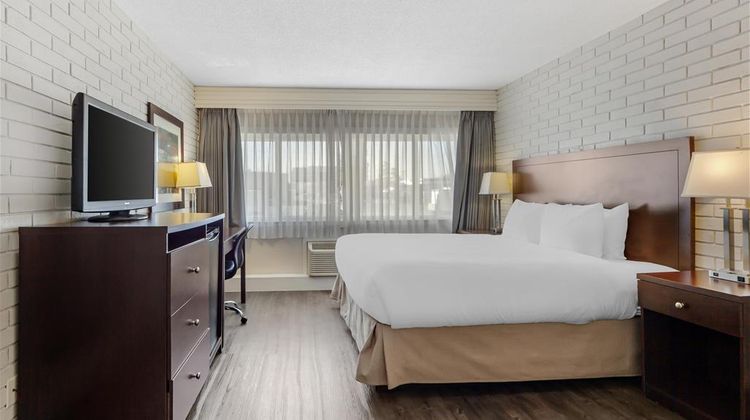 Best Western Cedar Park Inn Room