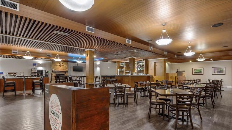<b>Best Western Cedar Park Inn Restaurant</b>. Images powered by <a href="https://iceportal.shijigroup.com/" title="IcePortal" target="_blank">IcePortal</a>.