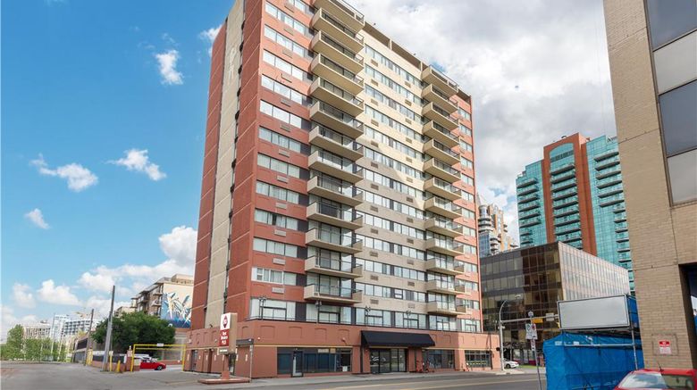 <b>Best Western Plus Suites Downtown Exterior</b>. Images powered by <a href="https://iceportal.shijigroup.com/" title="IcePortal" target="_blank">IcePortal</a>.