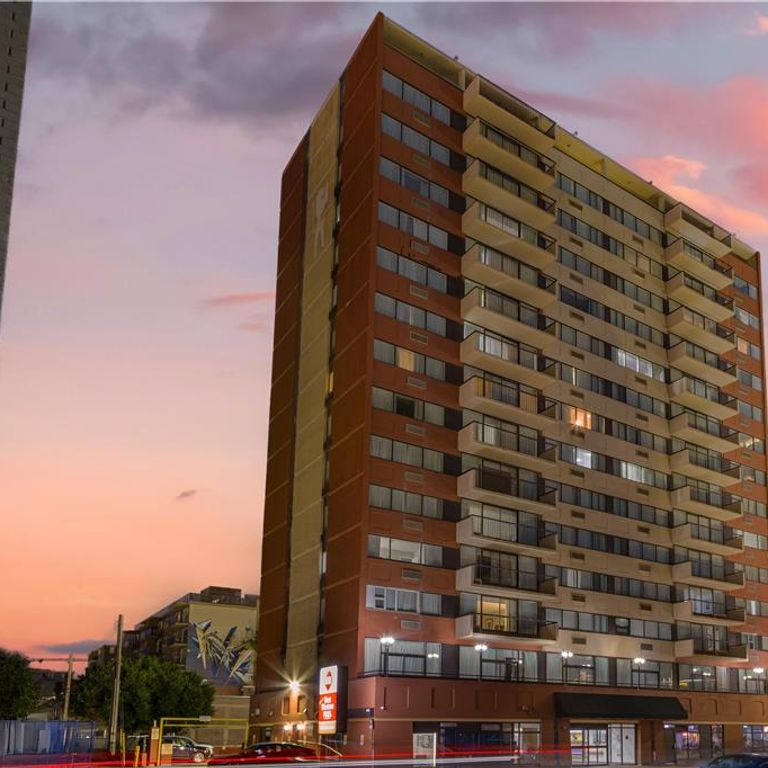 Best Western Plus Suites Downtown