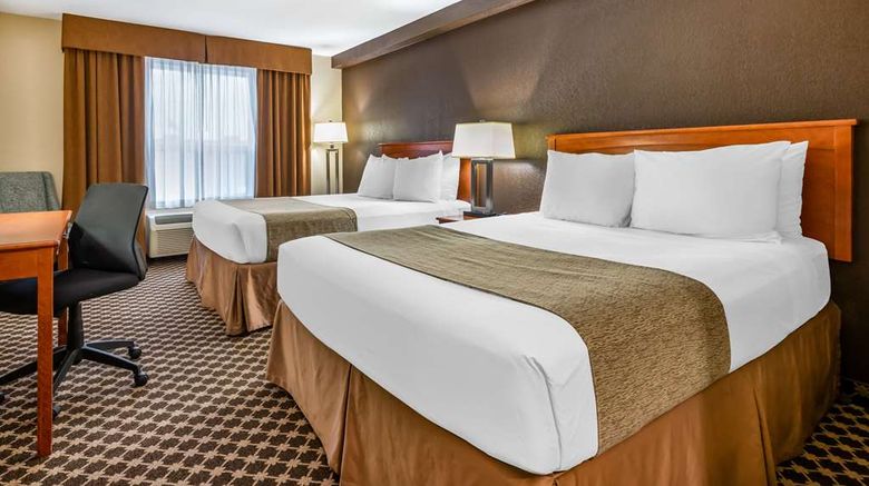 <b>Best Western Strathmore Inn Room</b>. Images powered by <a href="https://iceportal.shijigroup.com/" title="IcePortal" target="_blank">IcePortal</a>.