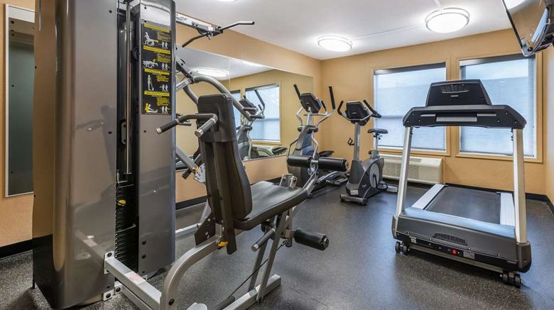 <b>Best Western Strathmore Inn Health</b>. Images powered by <a href="https://iceportal.shijigroup.com/" title="IcePortal" target="_blank">IcePortal</a>.