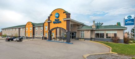 Best Western Strathmore Inn Exterior