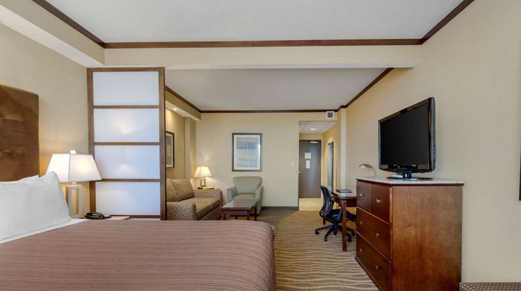 Best Western Premier Denham Inn & Suites Room