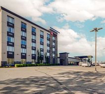 Best Western Premier Denham Inn & Suites Exterior