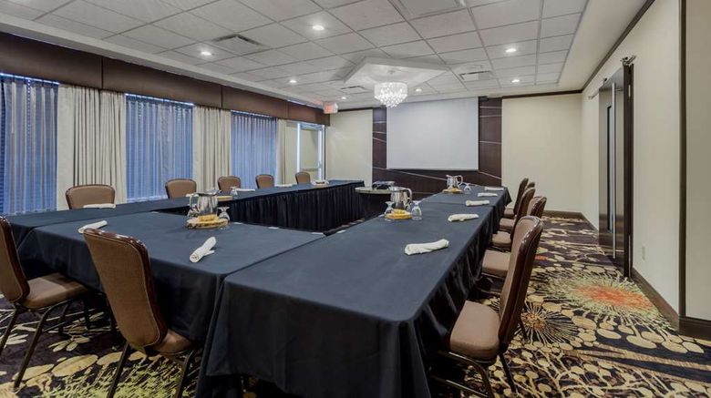 <b>Best Western Premier Denham Inn & Suites Meeting</b>. Images powered by <a href="https://iceportal.shijigroup.com/" title="IcePortal" target="_blank">IcePortal</a>.